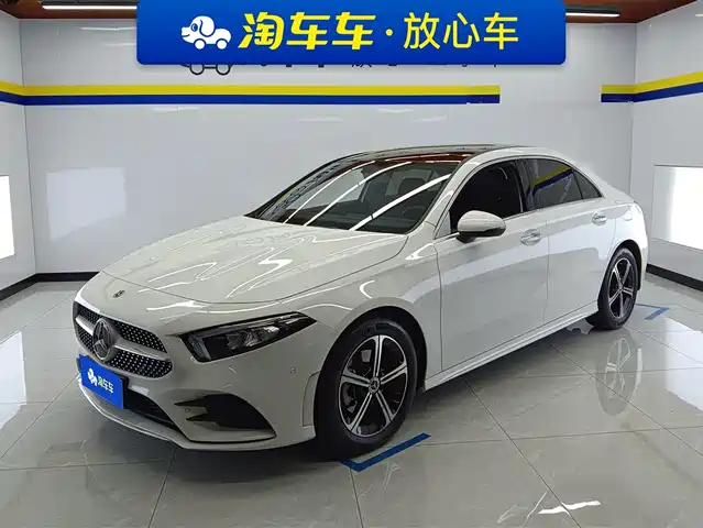 MERCEDES-BENZ  A CLASS 2023