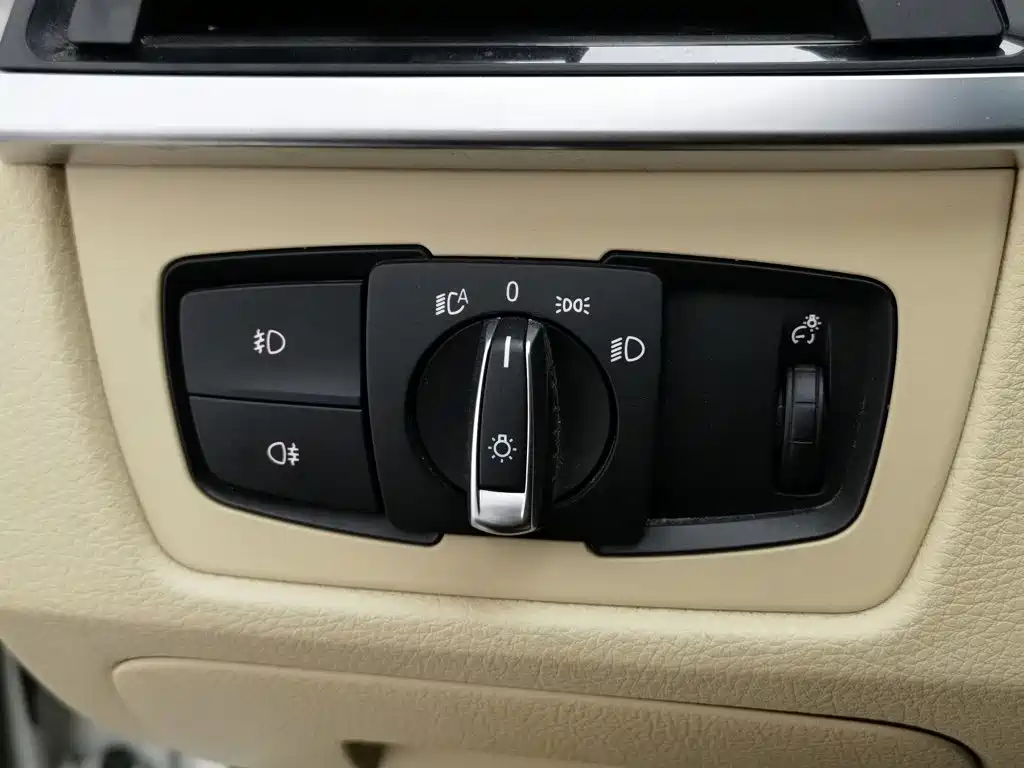 BMW 3 Series — миниатюра 21