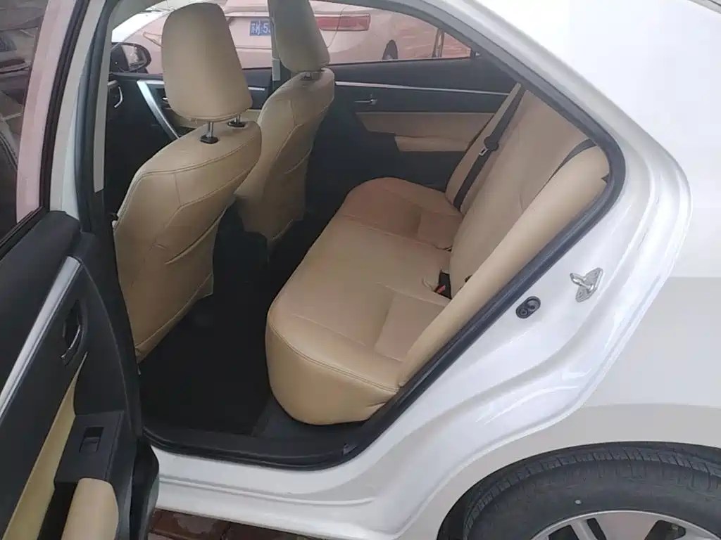 Toyota Corolla — миниатюра 13