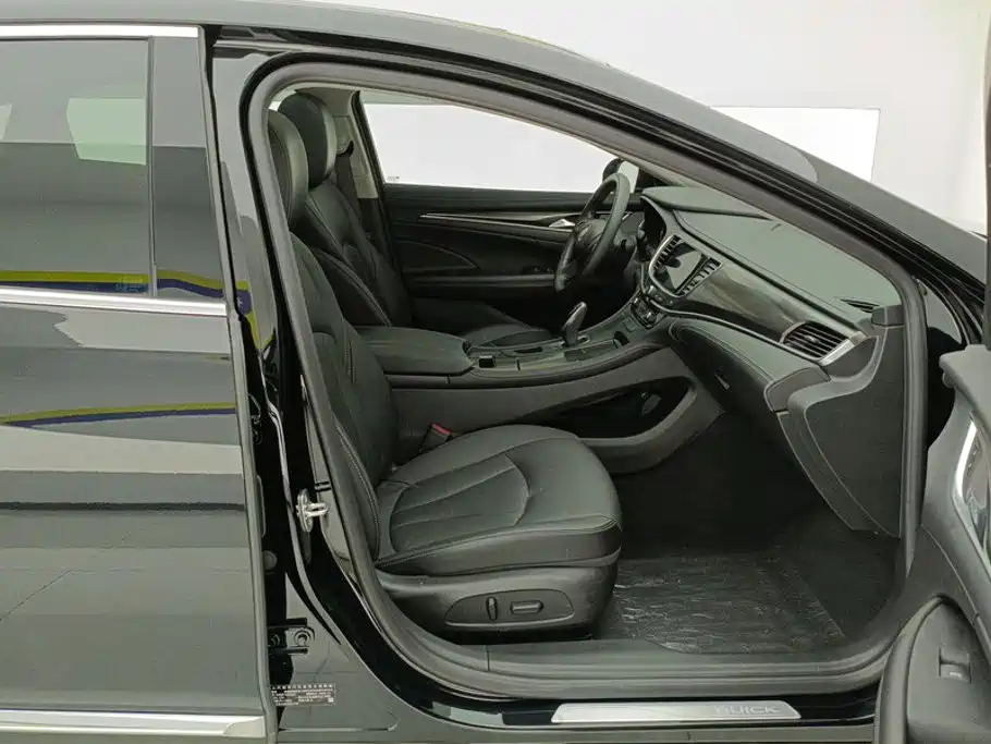 Buick LaCrosse — миниатюра 8
