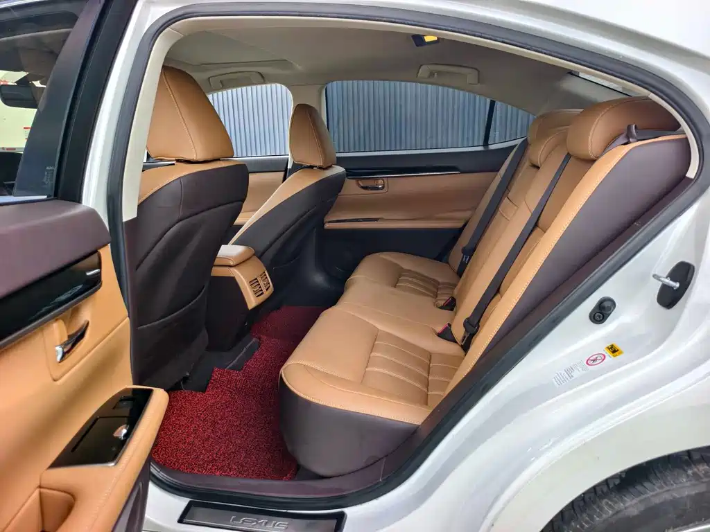 Lexus ES 2015 200 Elite