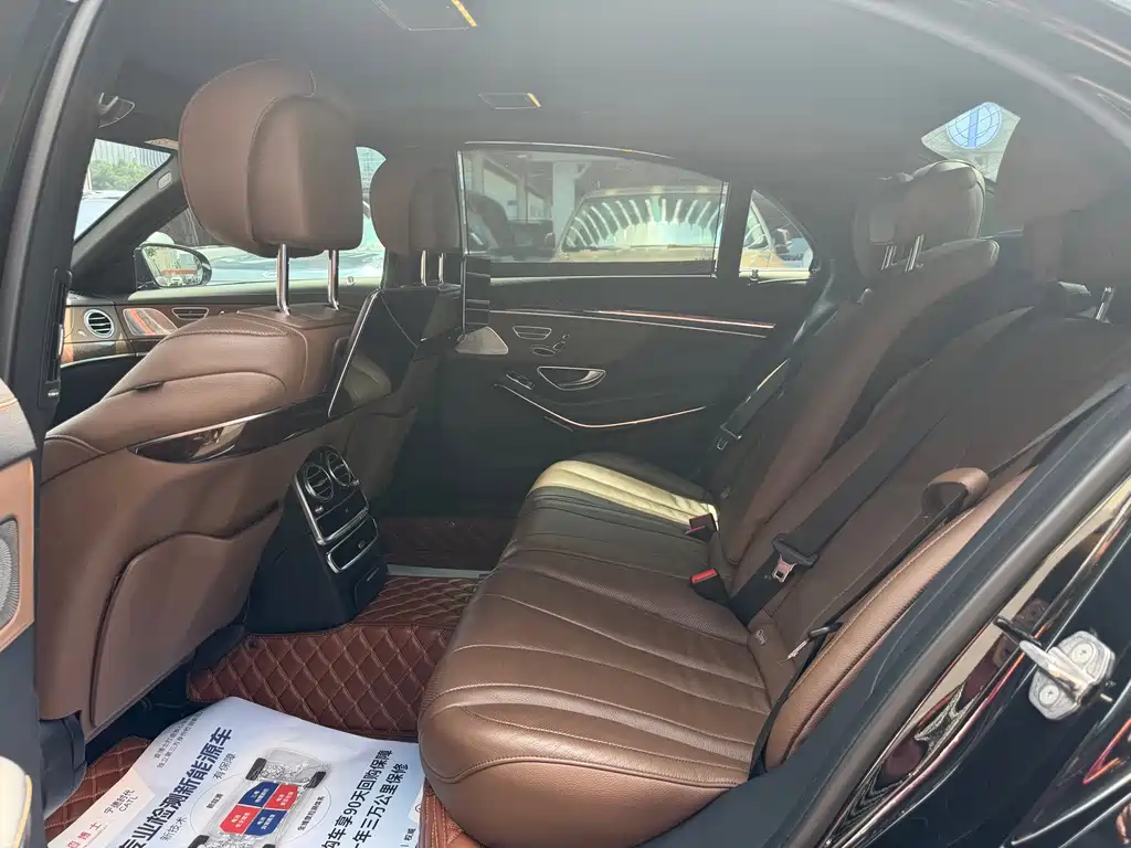 Mercedes-Benz S-Class — миниатюра 12