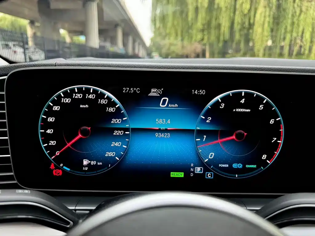 Mercedes-Benz GLS — миниатюра 10