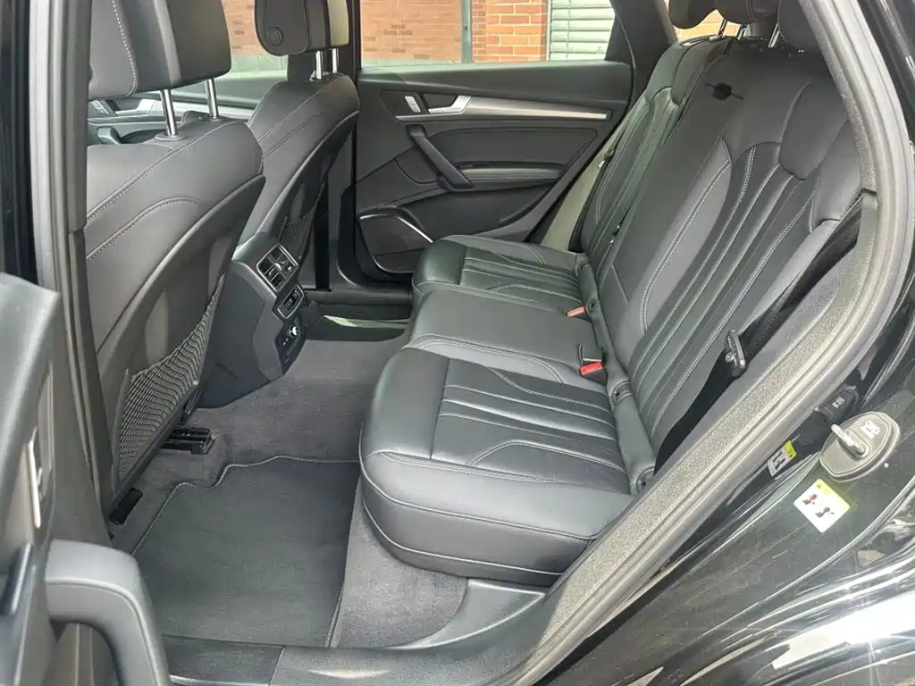 Audi Q5L 2024 40 TFSI Luxury