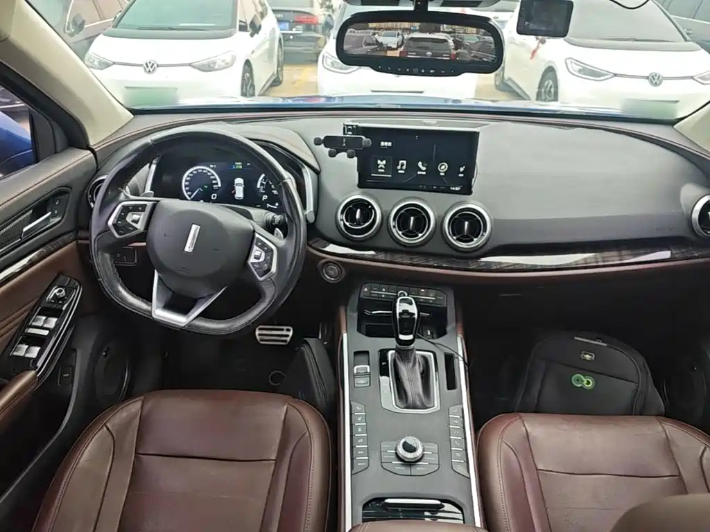 Wey Wey VV5 — миниатюра 10