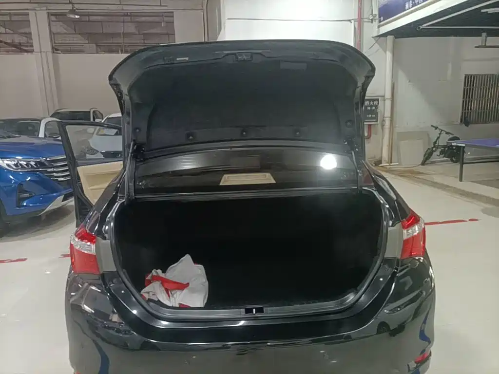 Toyota Corolla — миниатюра 19