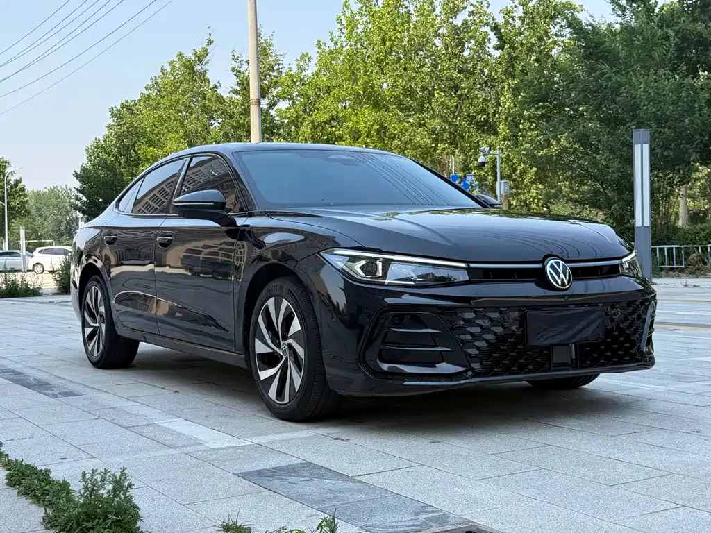 Volkswagen Passat 2024