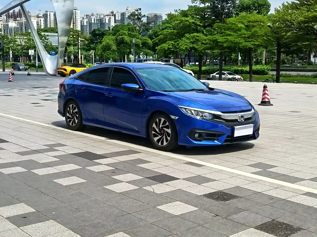 Honda Civic 2016 220TURBO CVT Luxury