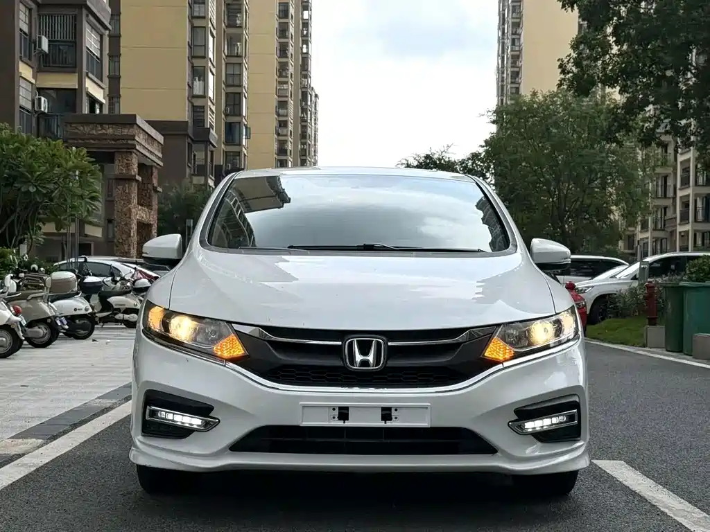 Honda Jade — миниатюра 2