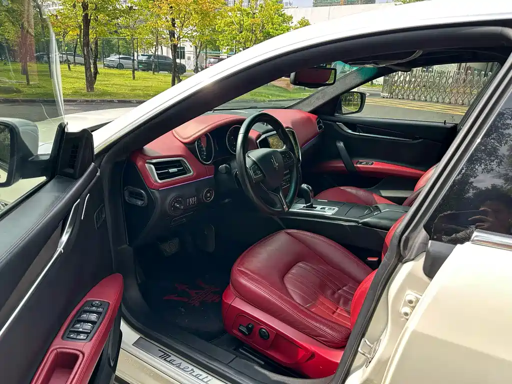 Maserati Ghibli — миниатюра 4