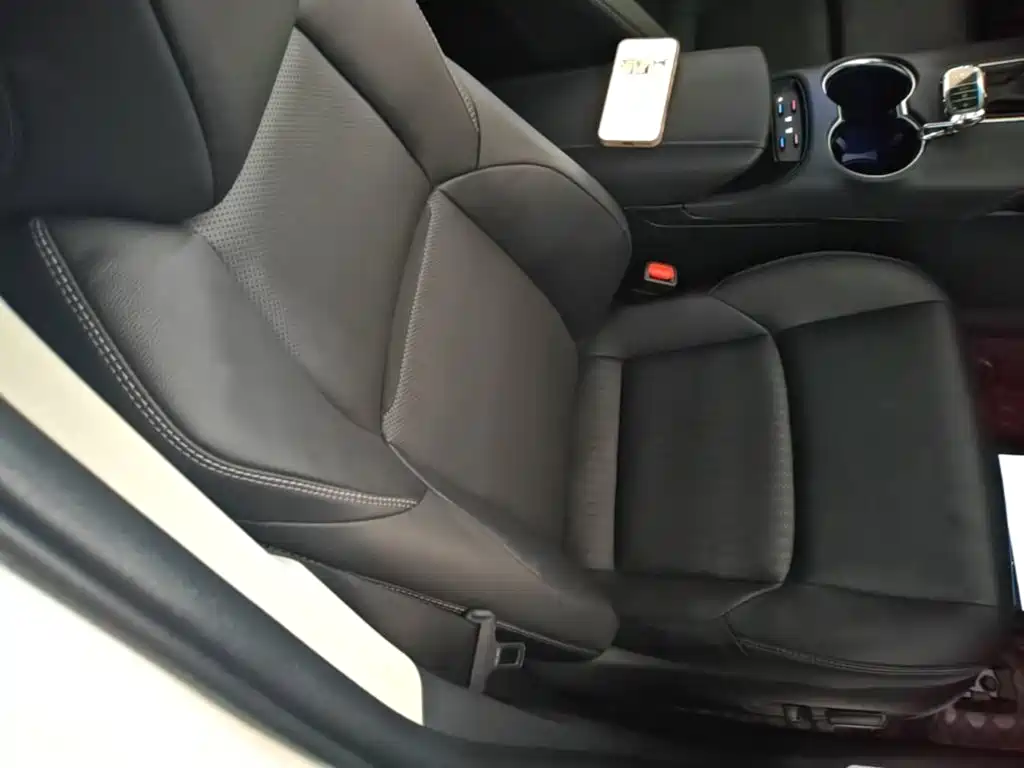 Toyota Venza — миниатюра 25