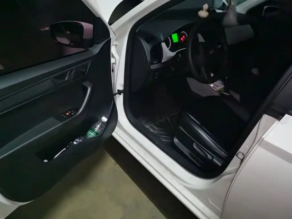 Skoda Fabia — миниатюра 14