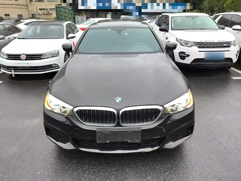 BMW 5 Series — миниатюра 3