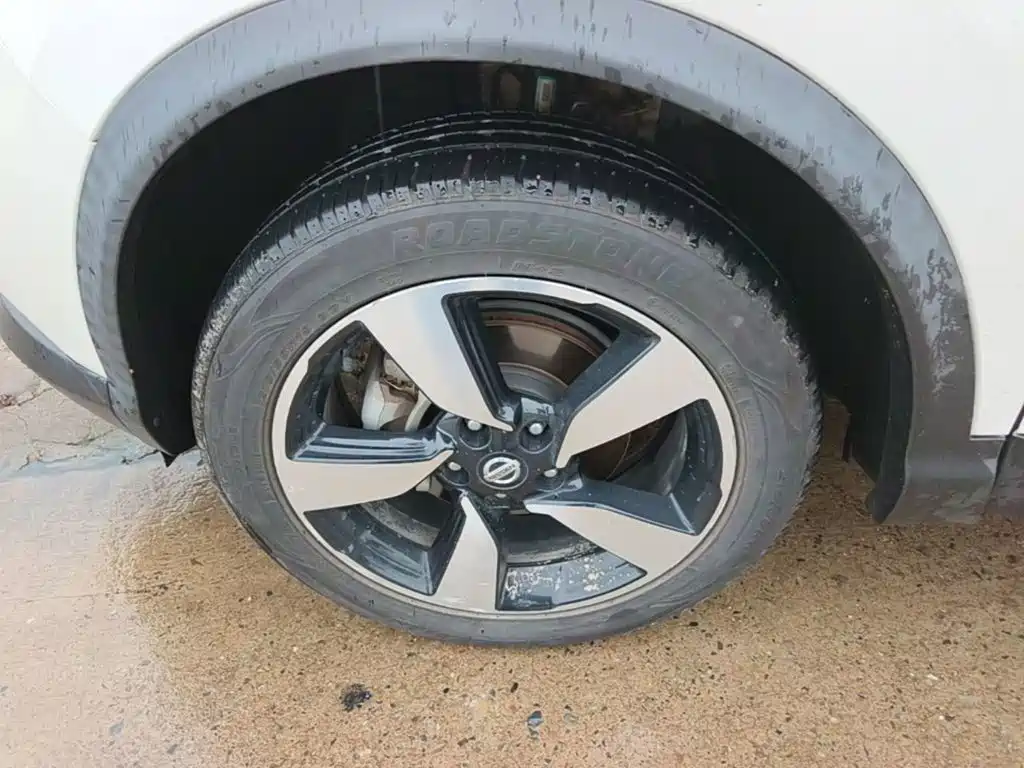 Nissan Qashqai — миниатюра 23