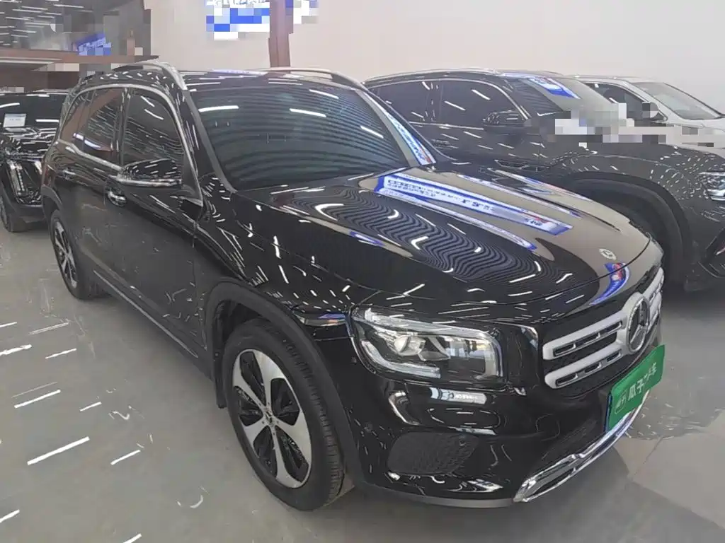 Mercedes-Benz GLB — миниатюра 4
