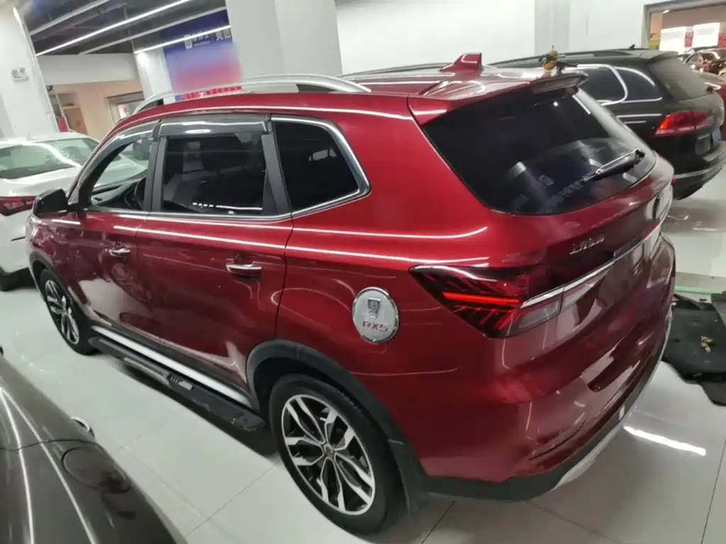 Roewe RX5 — миниатюра 5