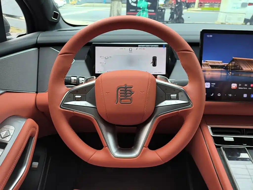 BYD Tang L — миниатюра 11