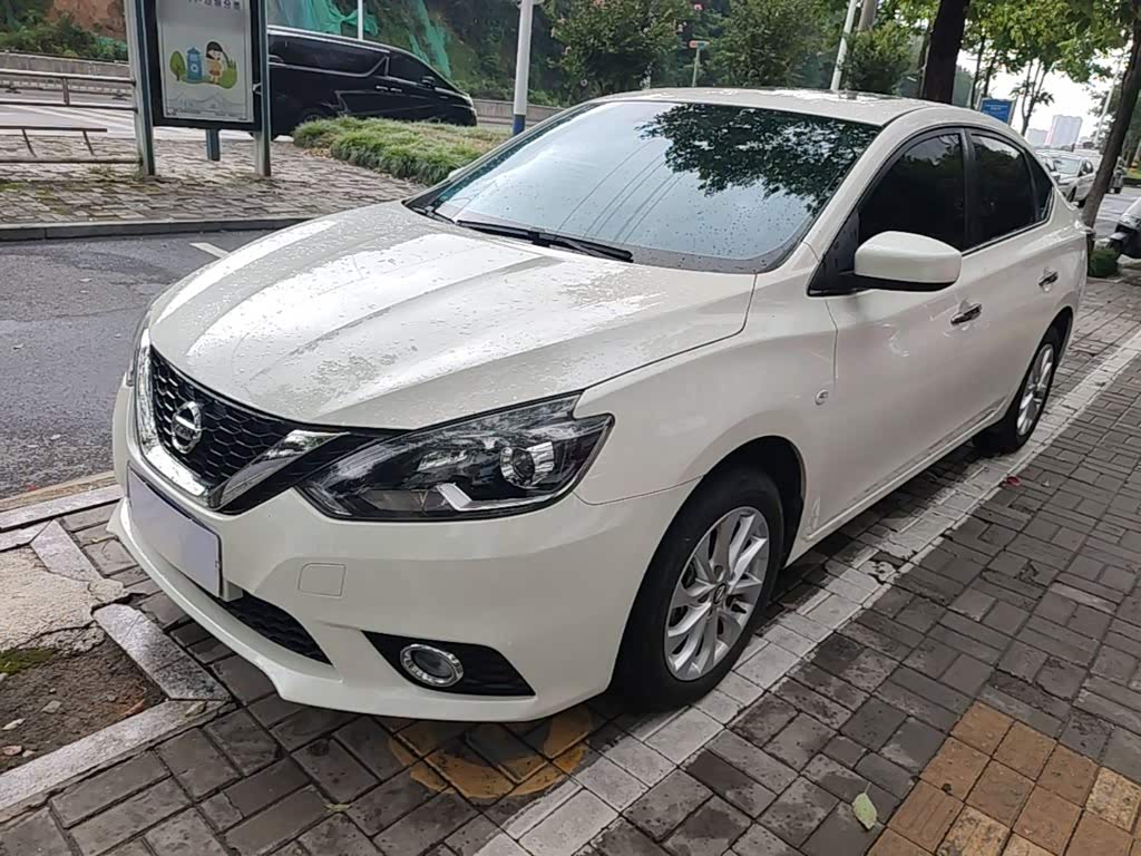 Nissan Sylphy 1.6 л 2022 г. Белый, пробег 24400 км