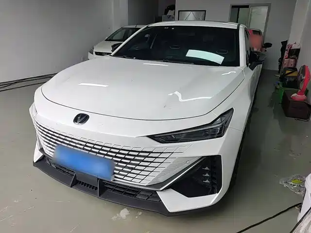 Changan UNI-V