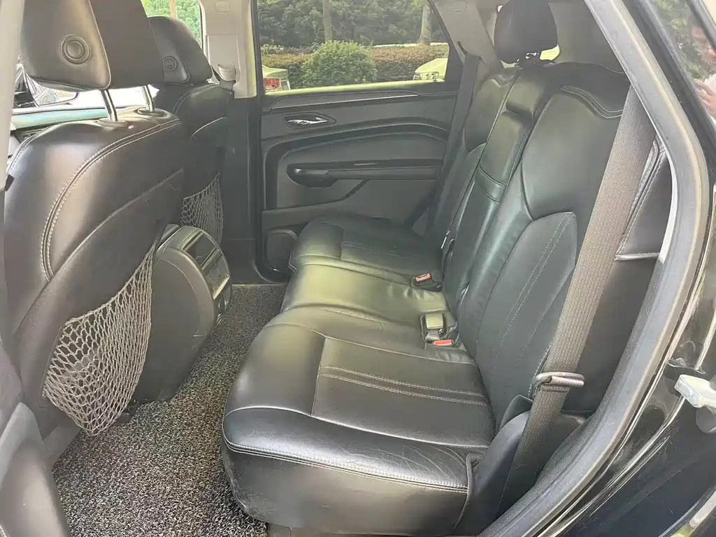 Cadillac SRX — миниатюра 4