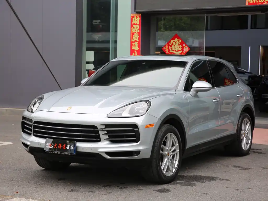 Porsche Cayenne 2022