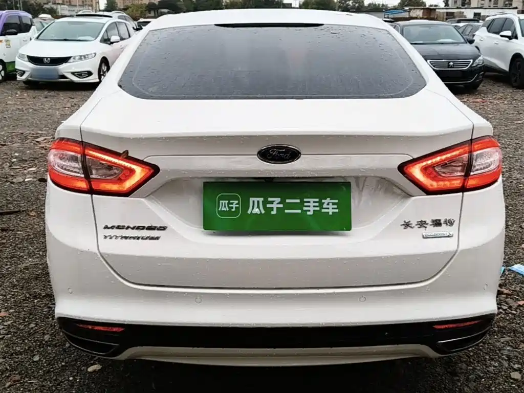 Ford Mondeo — миниатюра 6