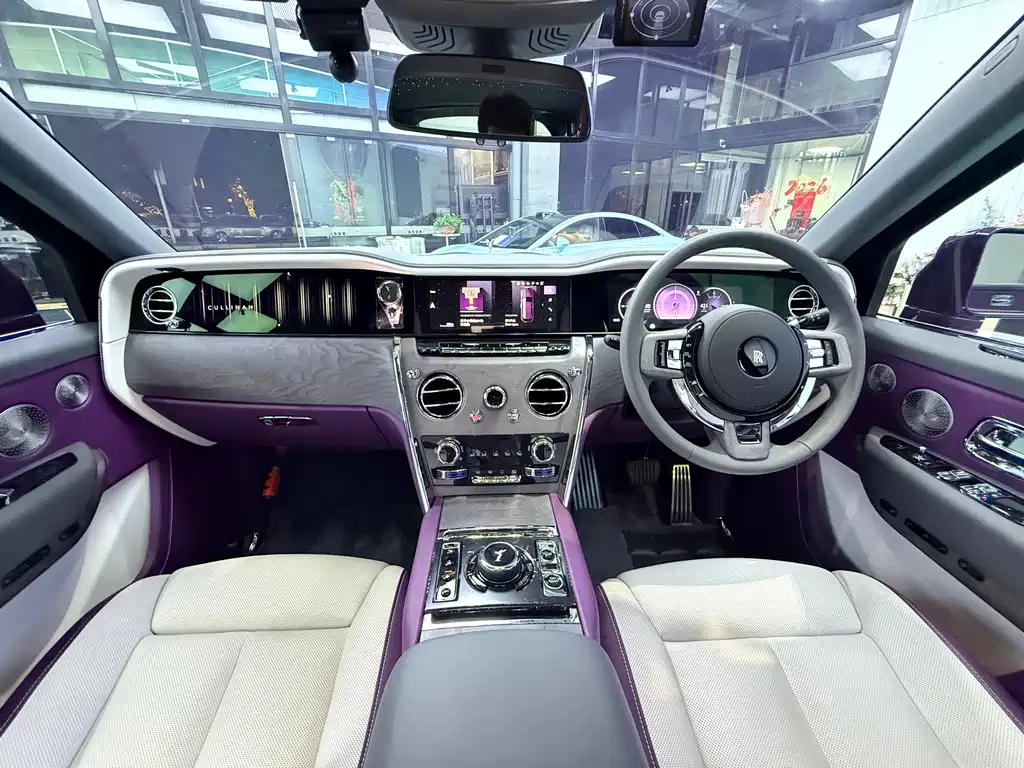 ROLLS-ROYCE CULLINAN