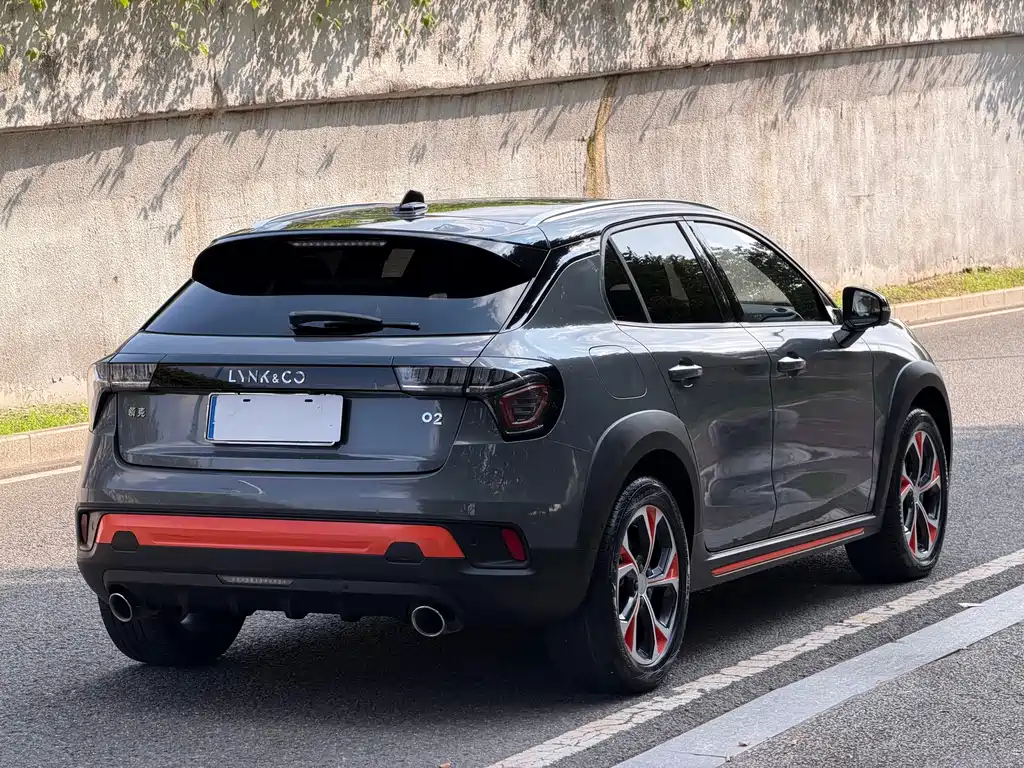 Lynk & Co 02 — миниатюра 9