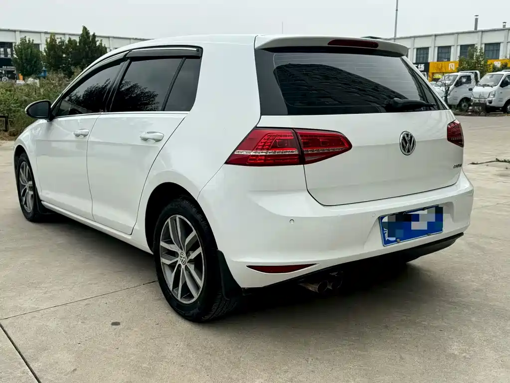 Volkswagen Golf — миниатюра 5