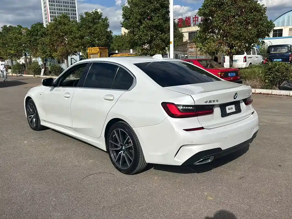 BMW 3 Series — миниатюра 9