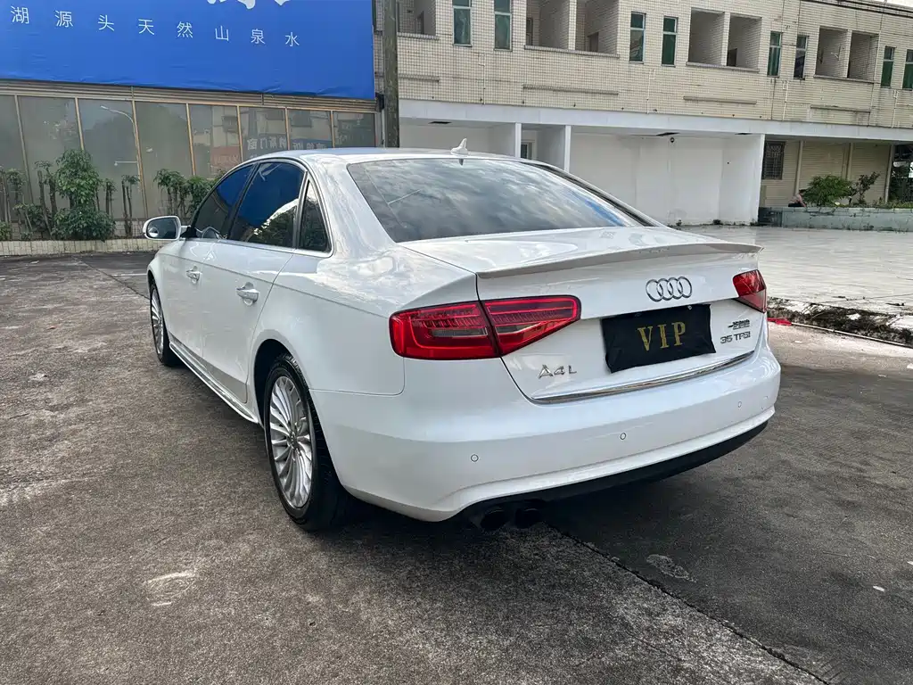 Audi A4L — миниатюра 7