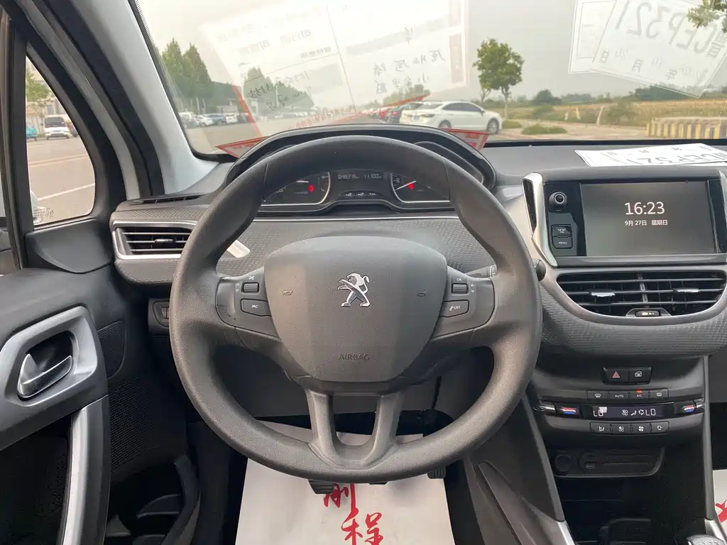 Peugeot 2008 — миниатюра 7