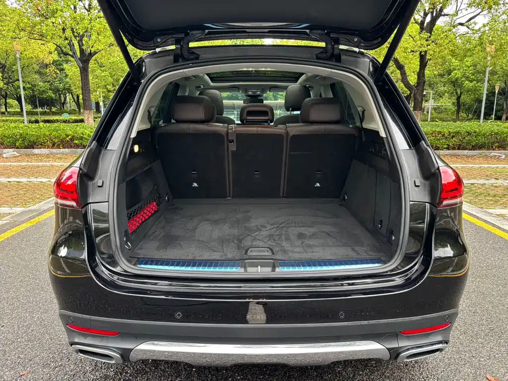 Mercedes-Benz GLE (Import) — миниатюра 20