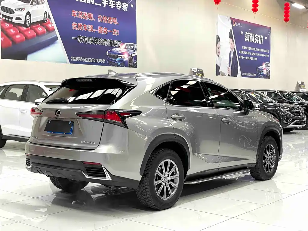 LEXUS NX