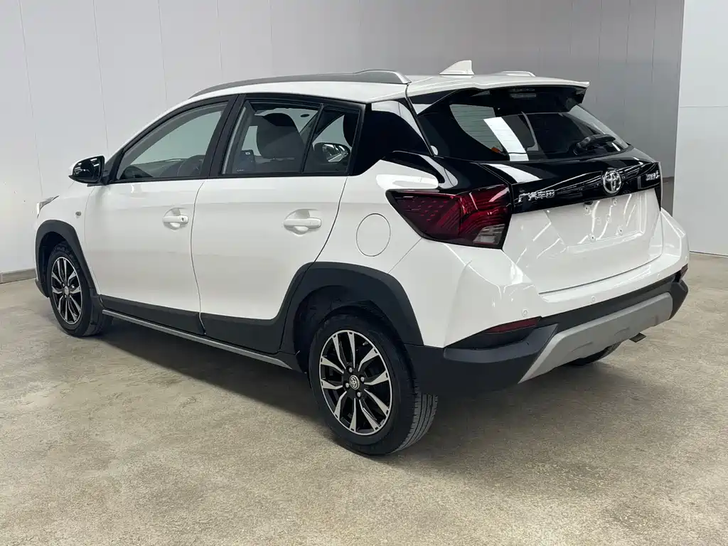 TOYOTA YARIS L ZHIXUAN