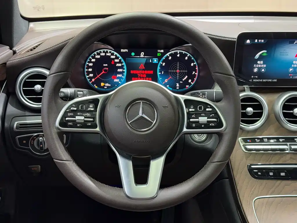 MERCEDES-BENZ GLC