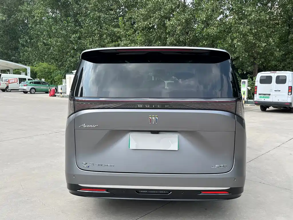 Buick Не похоже, что ты семья. — миниатюра 6