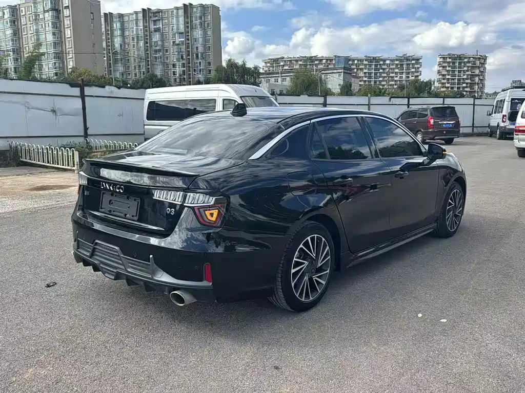 Lynk & Co 03 — миниатюра 9