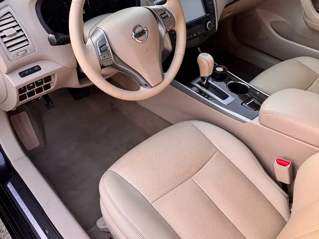 Nissan Altima 2014 2.5L XL Upper