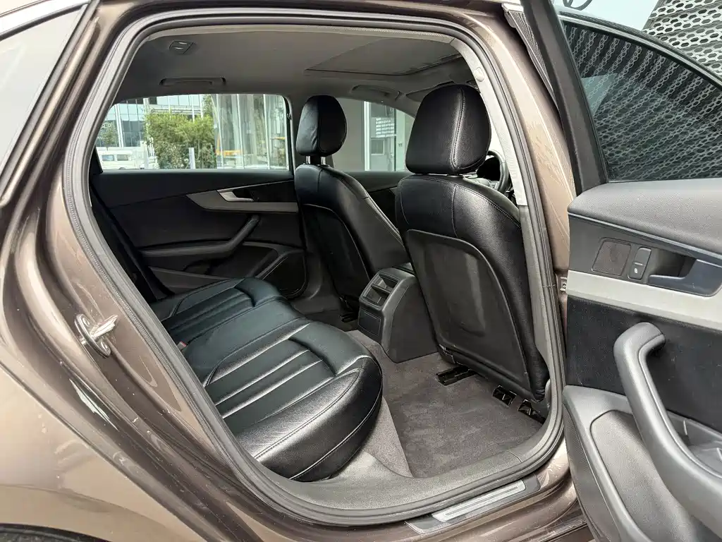 Audi A4L — миниатюра 7