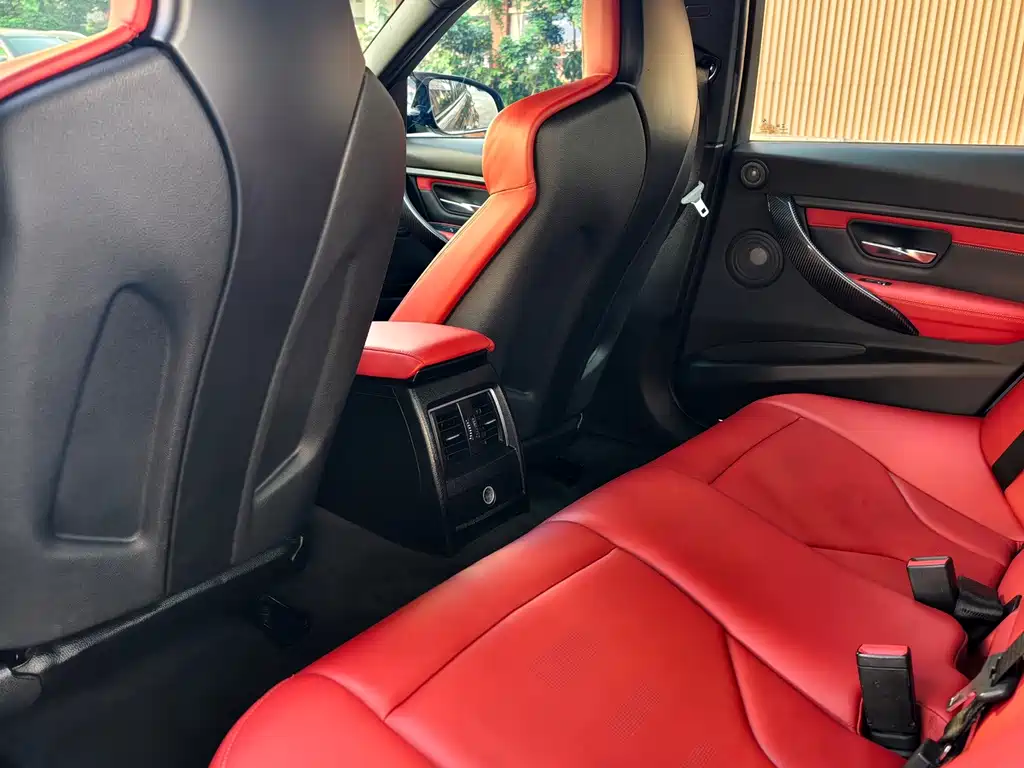 BMW M3 — миниатюра 11