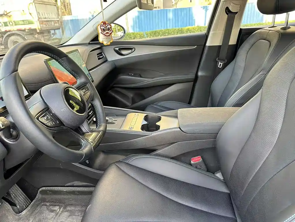 BYD Seal 06 06 2026 DM-i 210KM Premium