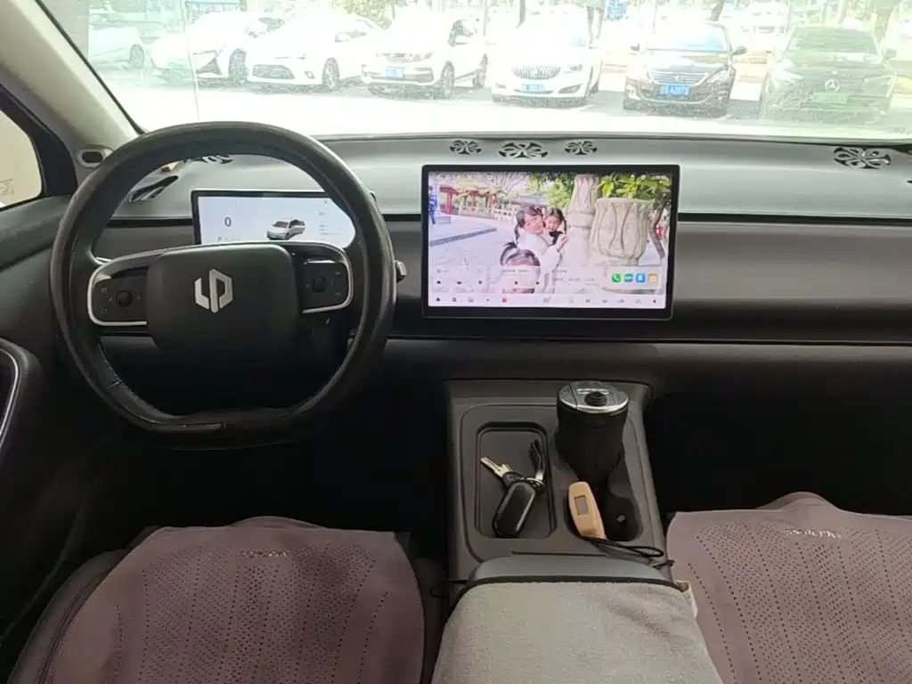 Leapmotor Leapmotor C10 — миниатюра 10