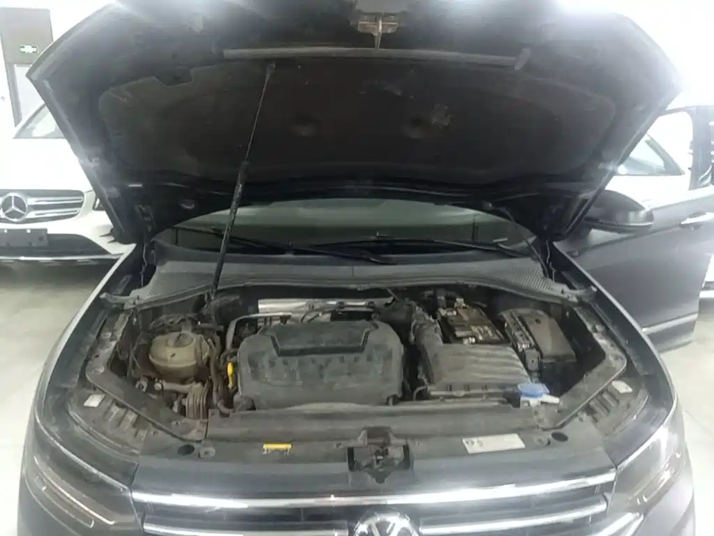 Volkswagen Tiguan L — миниатюра 20