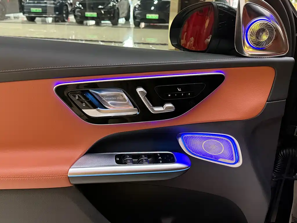 Mercedes-Benz GLC — миниатюра 5
