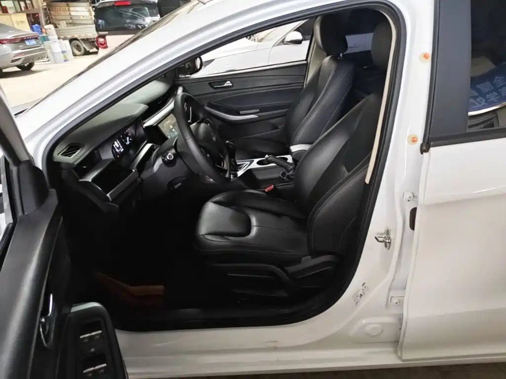 Chery Arrizo 5 — миниатюра 15