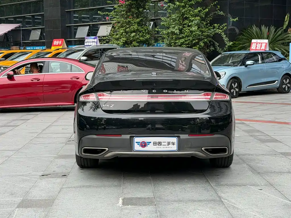Lincoln MKZ — миниатюра 5