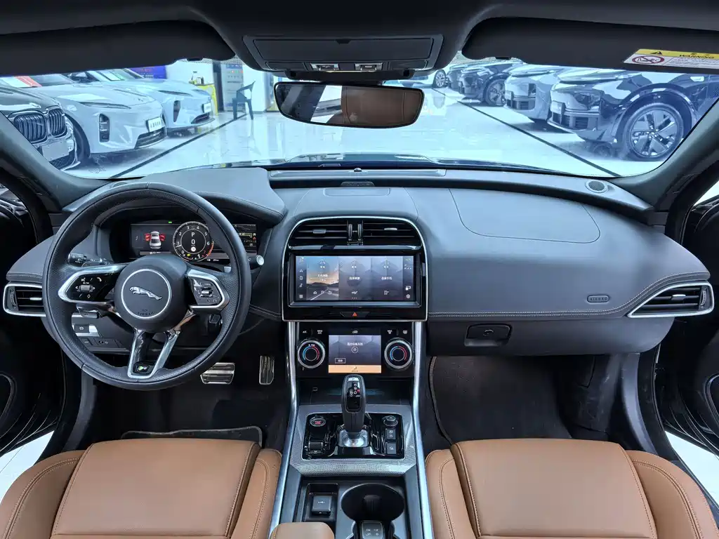 Jaguar XEL — миниатюра 7