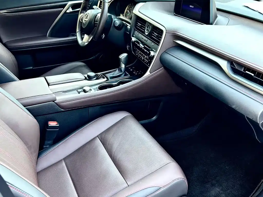 Lexus RX — миниатюра 6