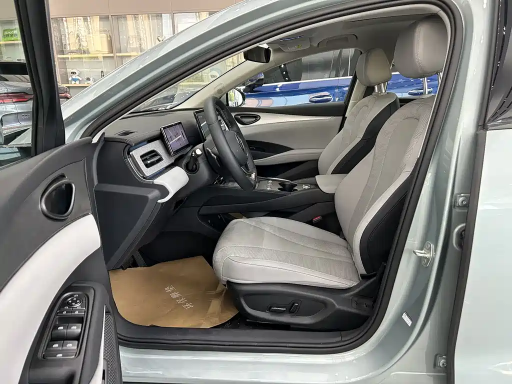 BYD Seal 06 DM-i Touring — миниатюра 3